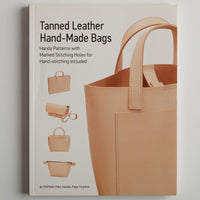 Handgefertigte Taschen aus gegerbtem Leder