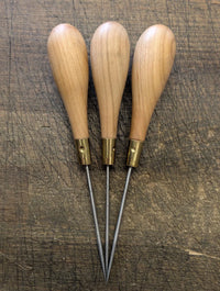 Alêne ronde emmanchée - 8 à 10 cm - Fourniture maroquinerie cuir
