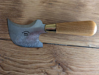 Cornette à couper échancrée manche bois - Fourniture maroquinerie cuir